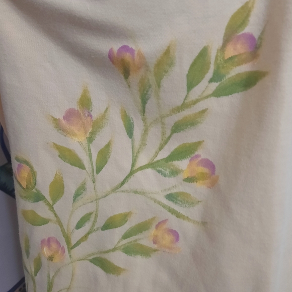 [L.L. Bean] Painted floral button down t-shirt. - Picture 3 of 7